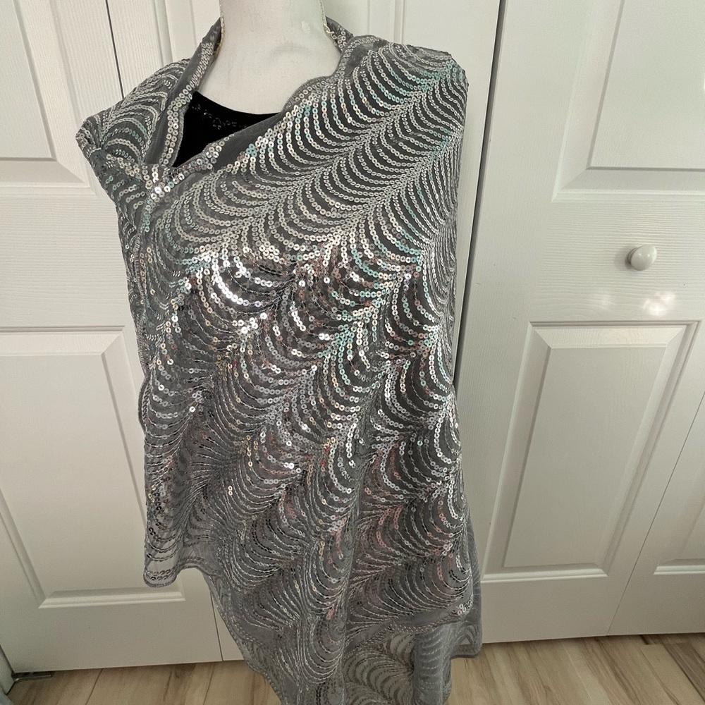 Apt. 9 Silver Sequin Wrap